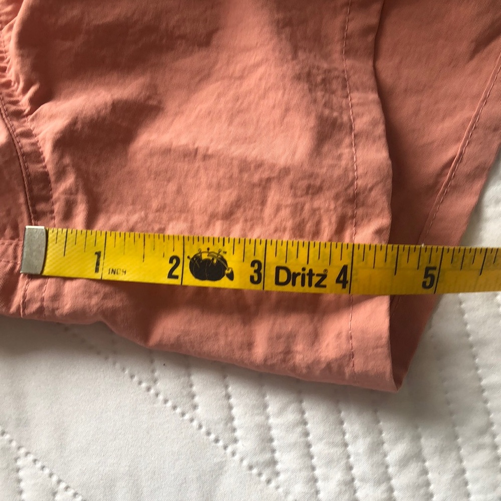 Patagonia Women's Peach Shorts Size M Spring summer, hiking jogging workout - Picture 10 of 11